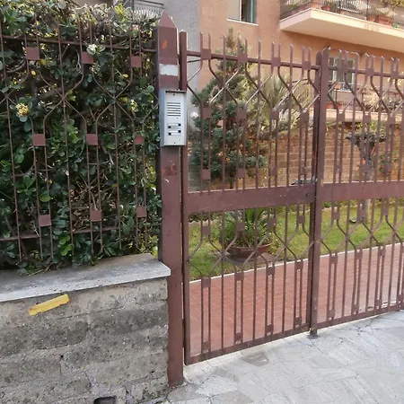 Charles's House Hébergement de vacances Rome